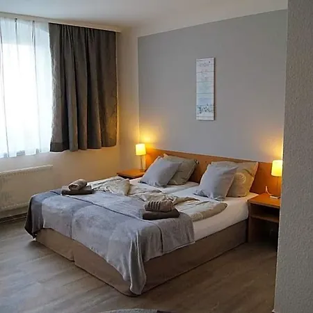 Hotel-stadt-aschersleben 2* 阿舍尔斯莱本